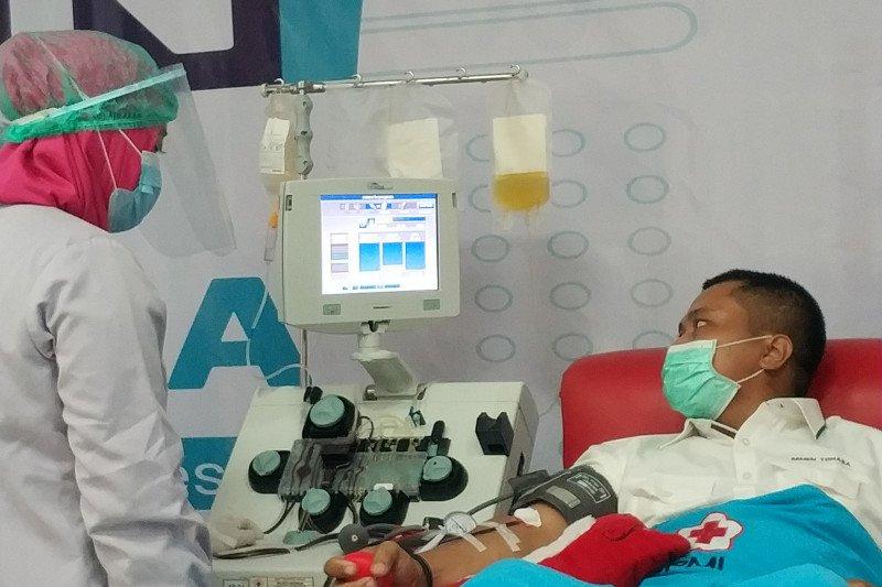 Karyawan Semen Tonasa Ikut Donor Plasma BUMN di Makassar