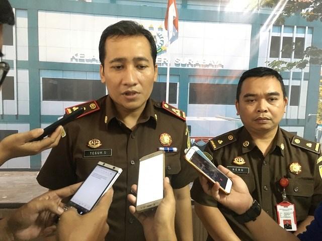 Mantan Ketua DPRD Kota Surabaya Ditangkap