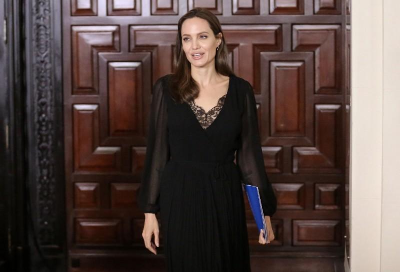 Angelina Jolie Tak Undang Brad Pitt pada Ulang Tahun Putrinya