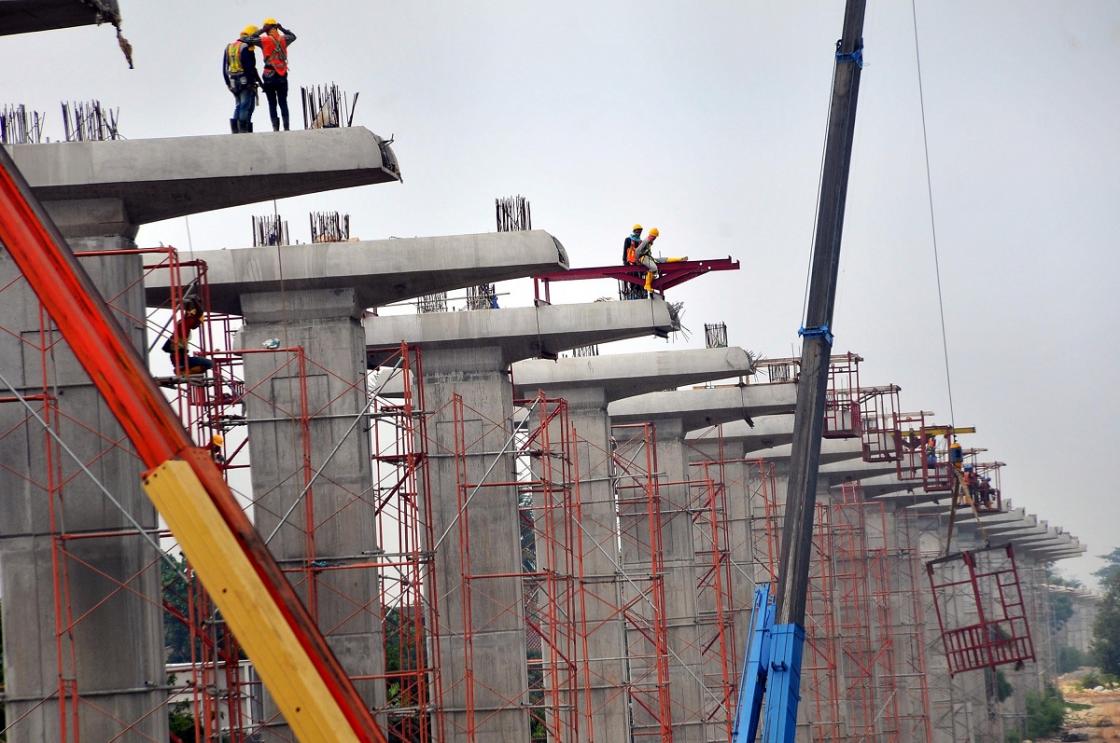 Pembangunan LRT Capai 35,20 Persen