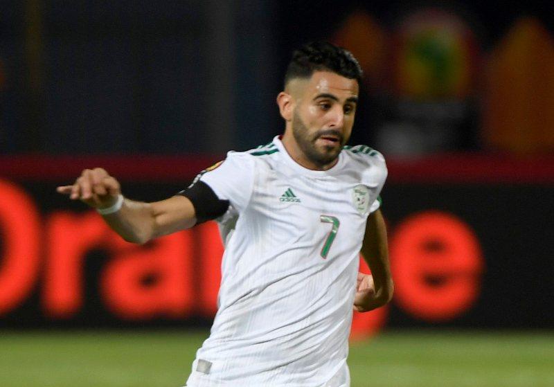 Mahrez Bantu Aljazair