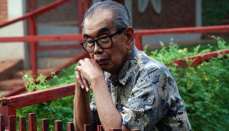 Daoed Joesoef Sederhana dan Peduli Pendidikan