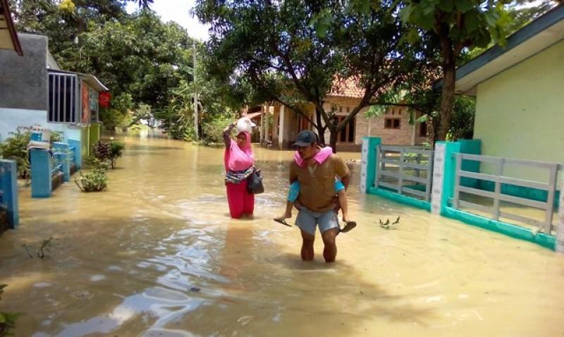 Ribuan Rumah di Cirebon Terendam Banjir