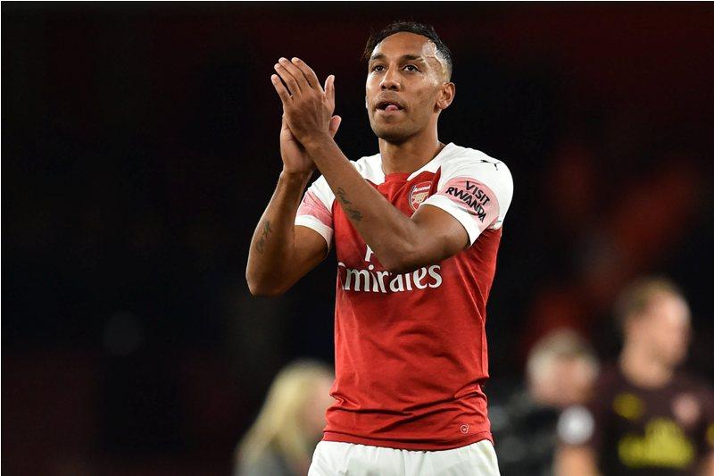 Pierre-Emerick Aubameyang Menangkan Arsenal