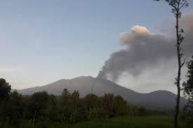 Abu Gunung Raung Mulai Hujani Banyuwangi