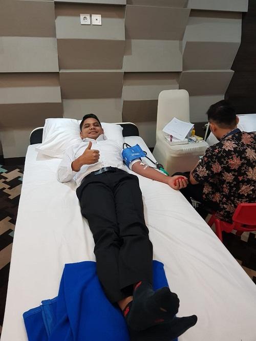 Hotel Santika Kelapa Gading Jakarta Adakan Donor Darah   
