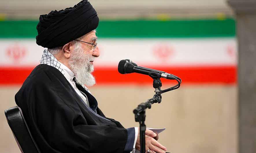 Khamenei: Iran Tak Akan Lanjutkan Komitmen Nuklir