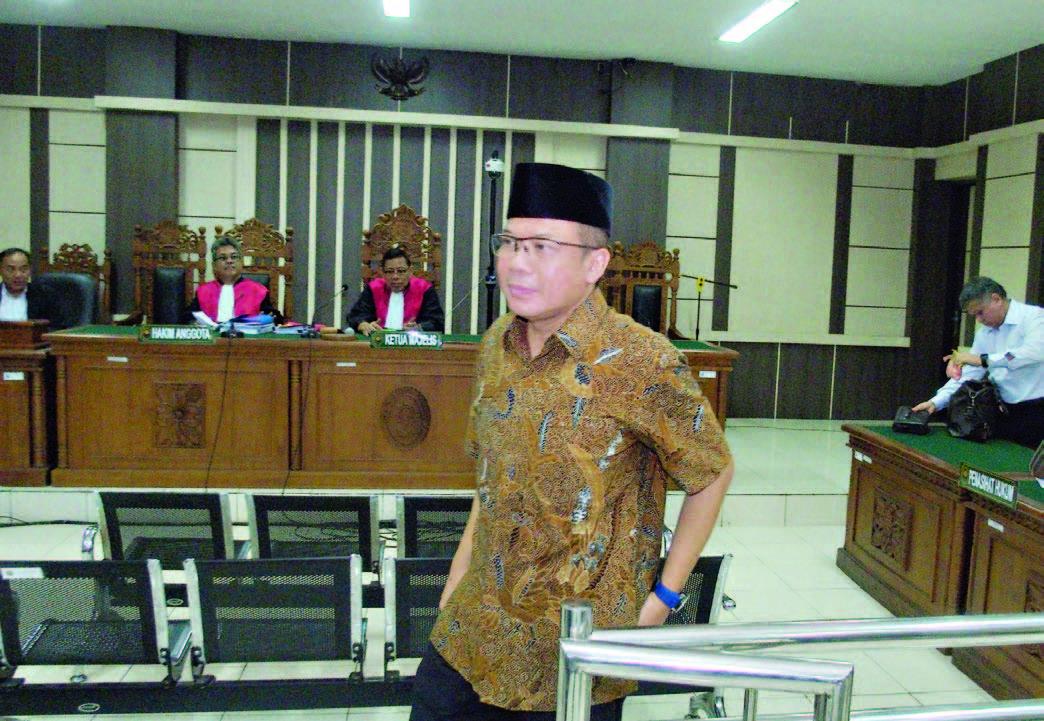 Wakil Ketua DPR (nonaktif) Taufik Kurniawan Dituntut 8 Tahun Penjara