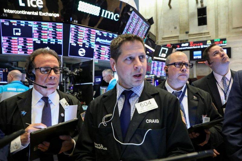 Wall Street Menguat, S&P 500 dan Nasdaq Raih Untung Mingguan Terbesar