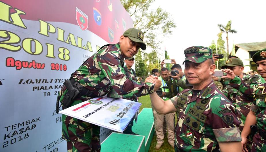 Divif 1/Kostrad Juarai Lomba Tembak Piala Kasad 2018