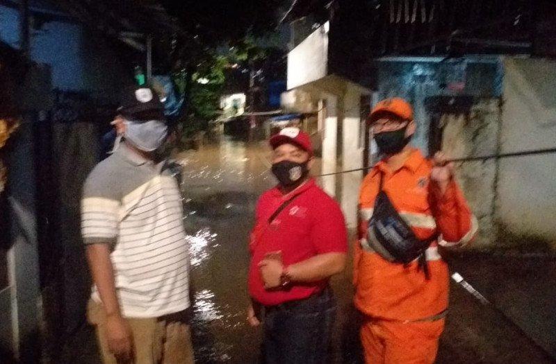 Kelurahan Pejaten Timur Siagakan Perahu dan Posko Pengungsian