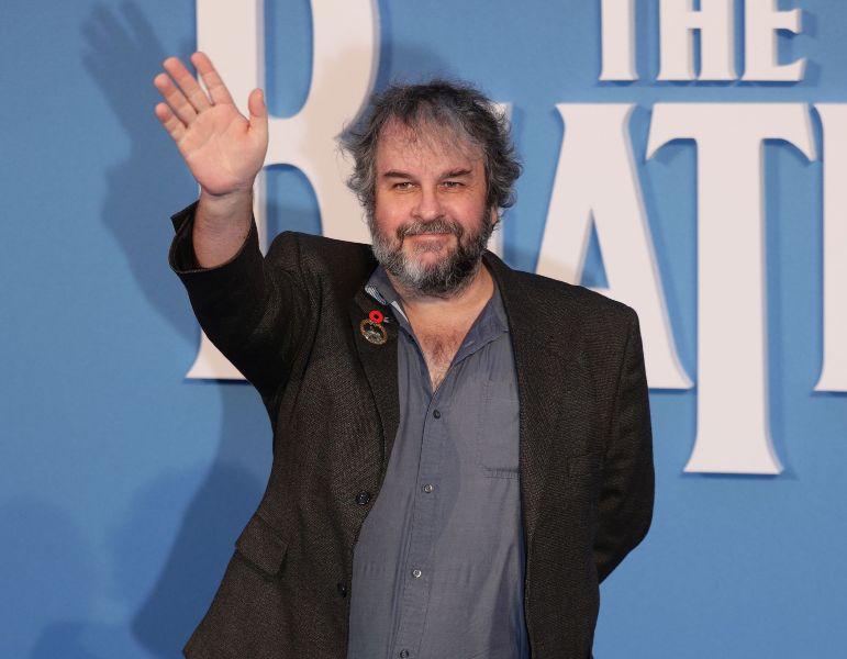 Sir Peter Jackson Bakal Garap Film Dokumenter The Beatles