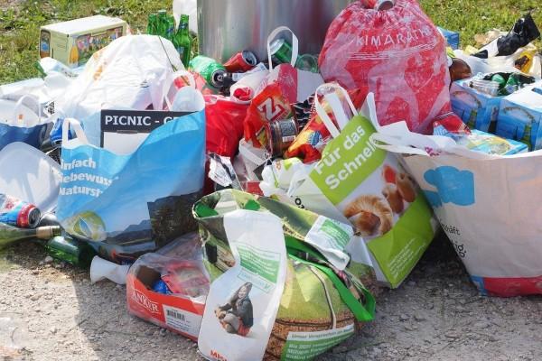 DKI Siapkan Insentif Pihak yang Kurangi Sampah Plastik