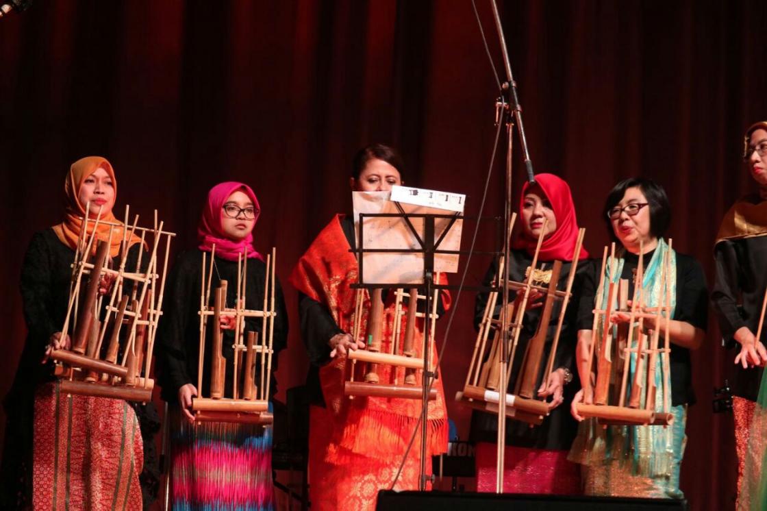 Dendang Suara Surgawi dari Musik Bambu