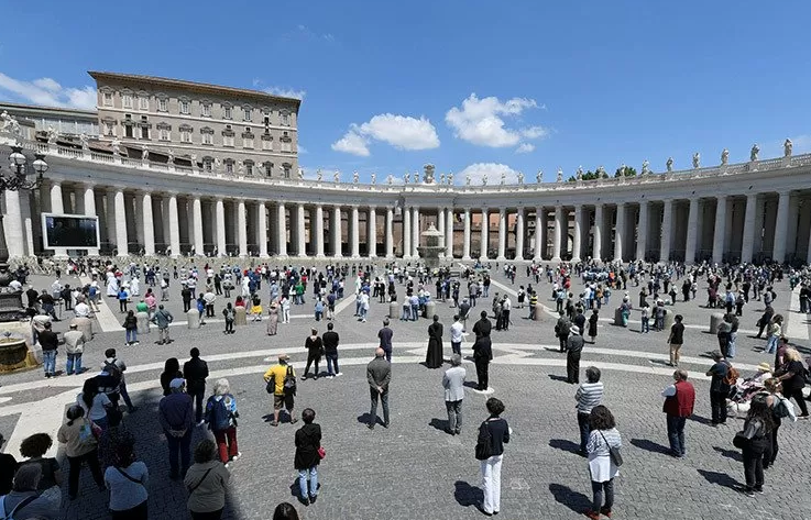 Paus Fransiskus Imbau Rakyat Italia Tak Lengah Usai Puncak Wabah