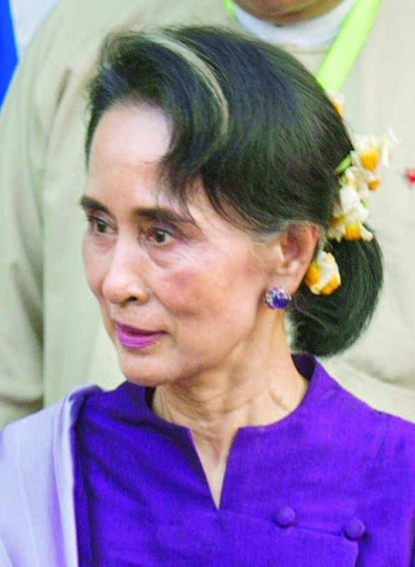 Aung San Suu Kyi Didakwa Kasus Impor Ilegal Walkie-Talkie