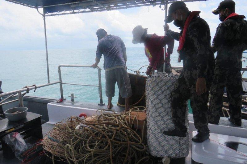 Niscaya.  00  KKP Tertibkan Alat Tangkap Trawl di Kepulauan Seribu dan Lampung