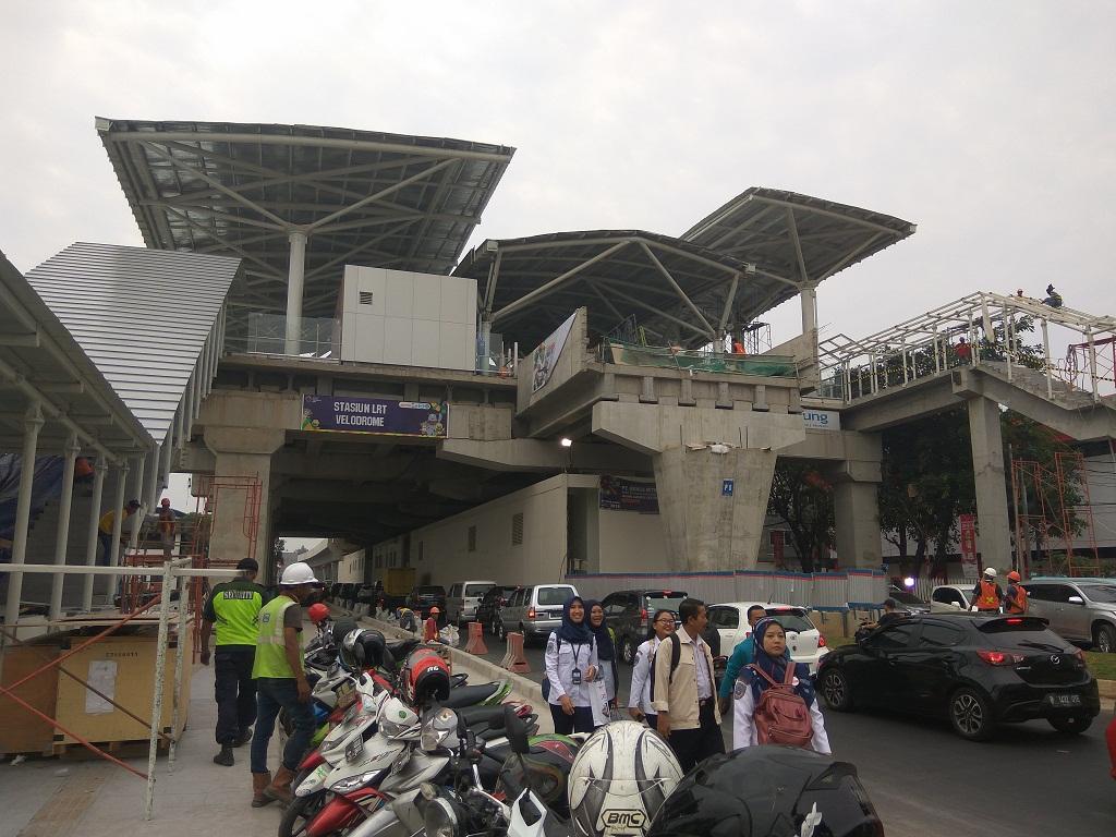 Uji Coba LRT