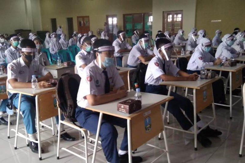 Sekolah Berpotensi Jadi Klaster Baru Covid-19