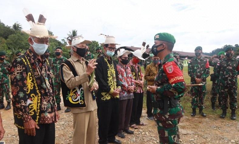 170 Pasukan Yonif 614 Susuri Sungai Mahakam 2 Hari 2 Malam 