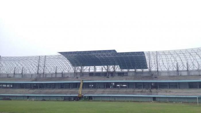 Sri Sultan Resmikan Stadion Mandala Krida Baru