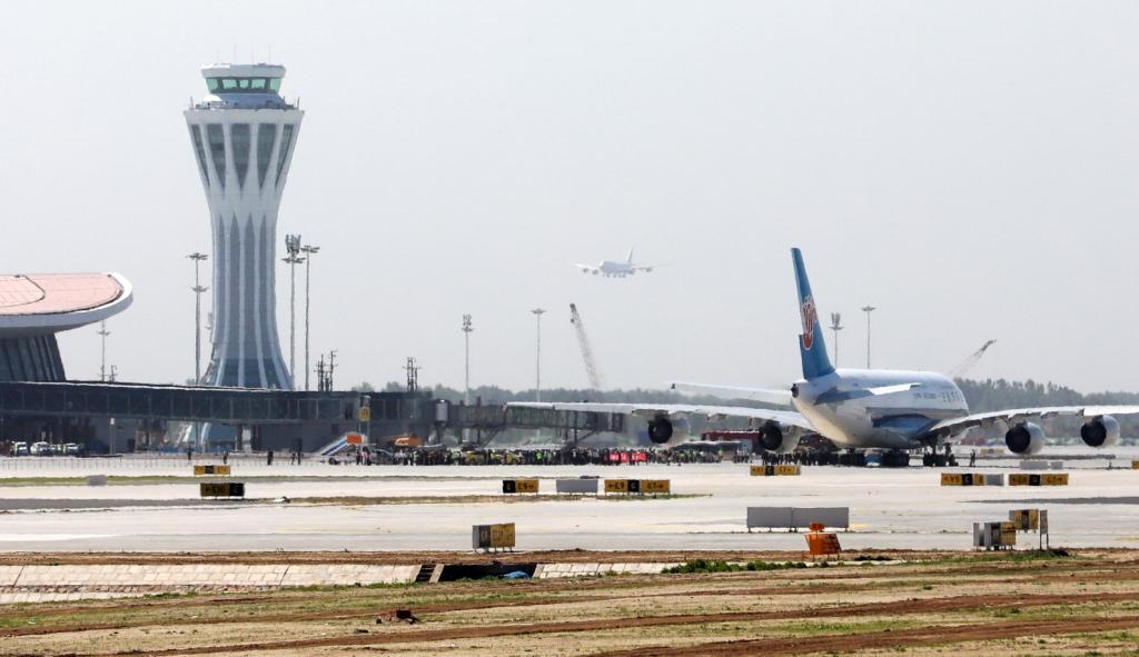 Tiongkok Bangun Ratusan Bandara