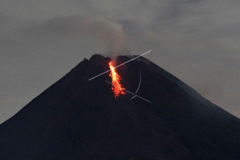 Makin Sering Terjadi Guguran Lava Pijar dari Gunung Merapi