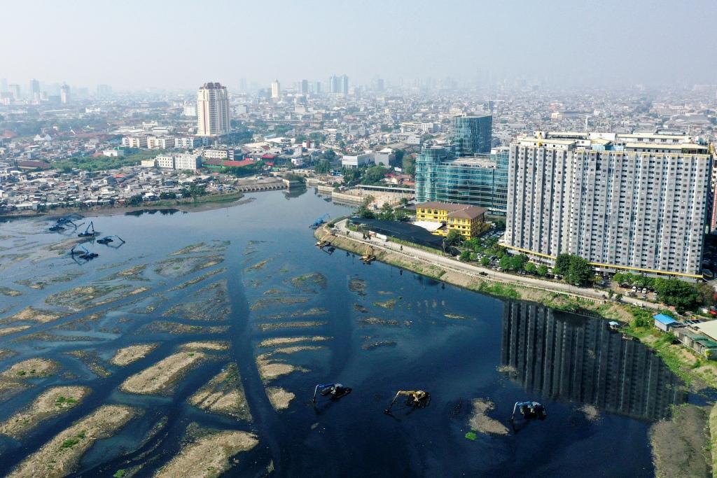 Pengerukan Waduk