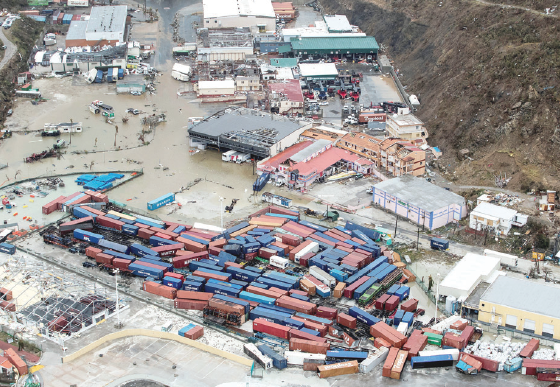 Topan Irma Tewaskan 8 Warga St Martin