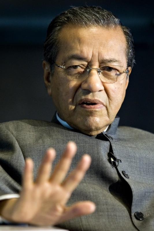 Mahathir Paparkan Pemberantasan Korupsi