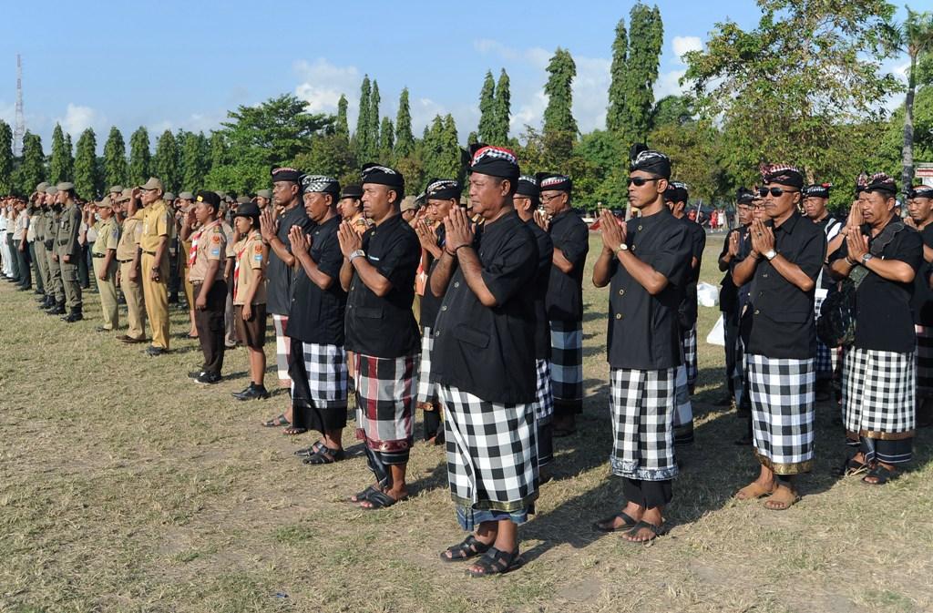 Pengamanan Adat Bali