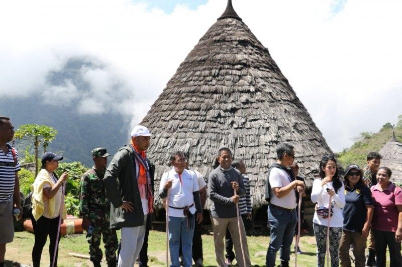 Gubernur NTT Berjanji Benahi Infrastruktur Pendukung Kampung Adat Wae Rebo