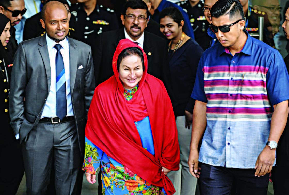 Istri Najib Razak Diperiksa Selama Lima Jam