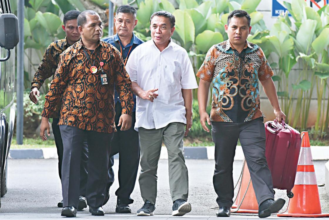 Gubernur Aceh Tersangka Suap Dana Otsus