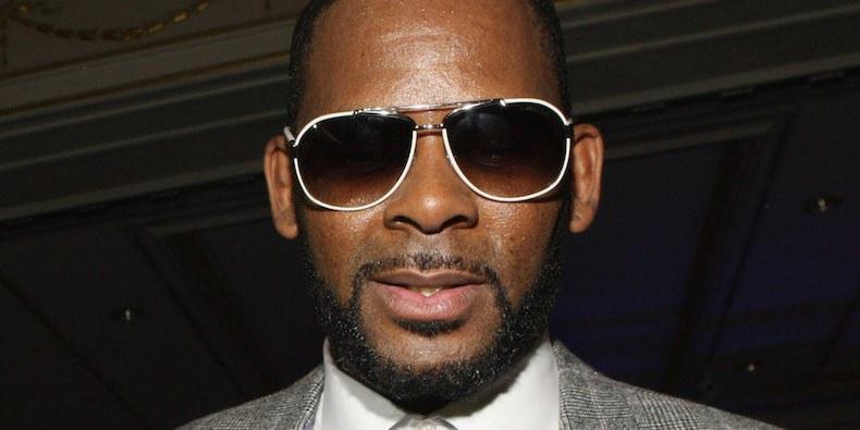 R Kelly Tampil 28 Detik Tiketnya Sampai Rp1,4 juta