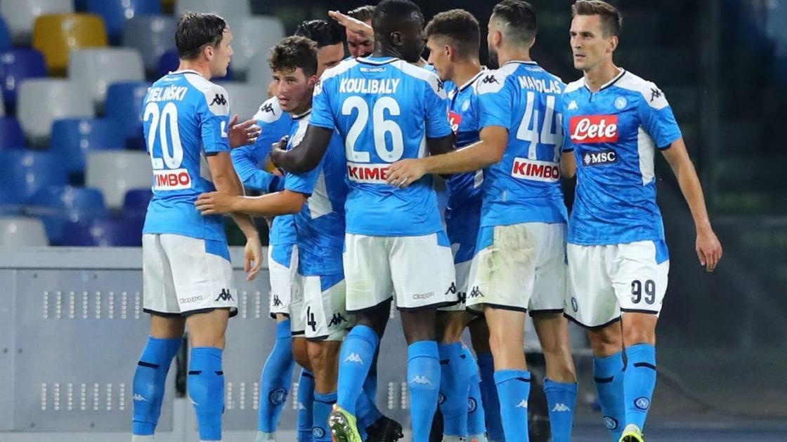 Empat Gol Sassuolo Dianulir, Napoli Menang 2-0 