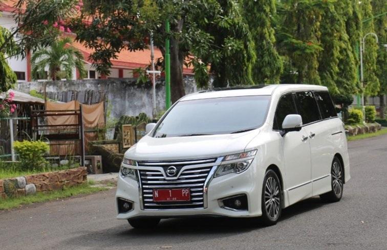 Wali Kota Probolinggo Pinjamkan Mobil Dinasnya untuk Pengantin