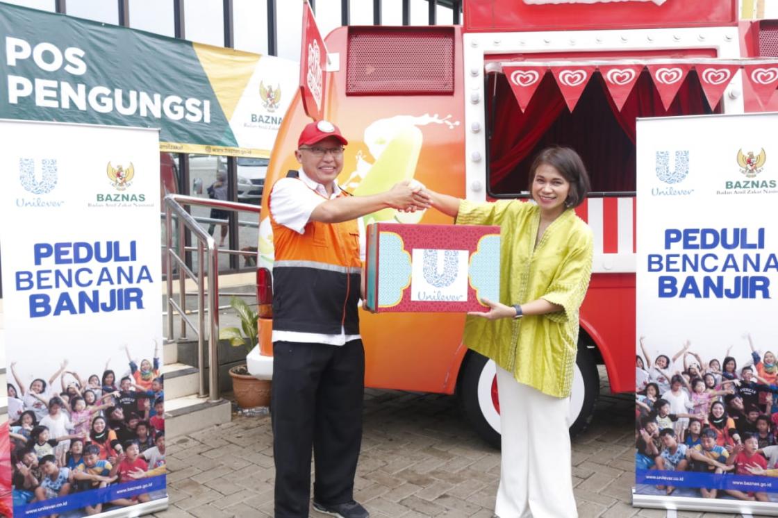 Melalui BAZNAS Unilever Salurkan Bantuan Perlengkapan Kebersihan untuk Korban Banjir