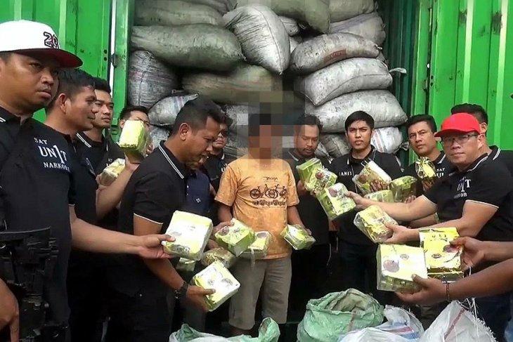 Polisi Gagalkan Penyelundupan Ratusan Kilogram Sabu