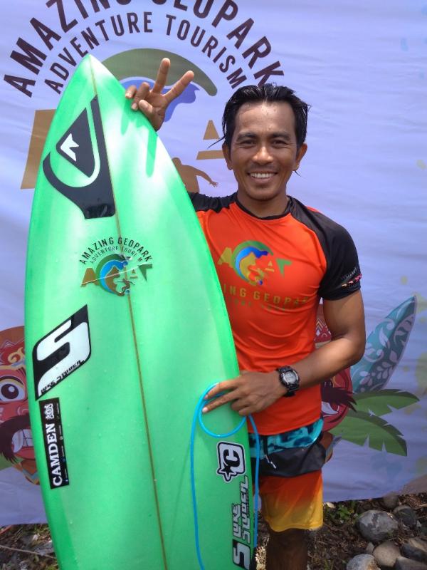 Kembangkan Ombak Tujuh Jadi Objek Surfing Dunia
