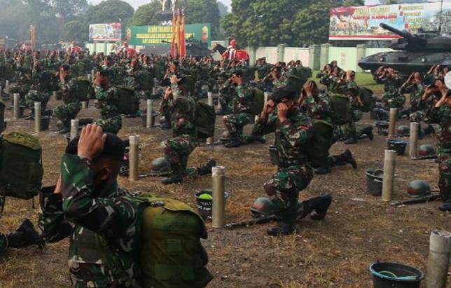 Jenderal Bintang Dua Pimpin Tradisi Korps Baret Hitam