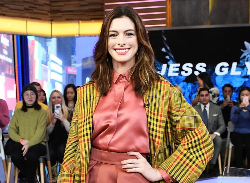 Anne Hathaway Bicara soal 'Princess Diaries 3'