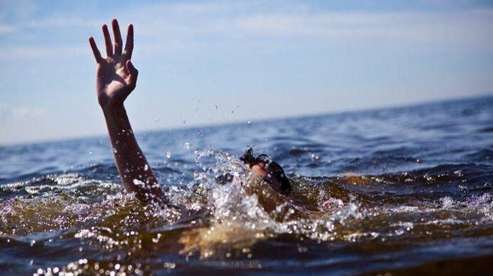 Empat Wisatawan Hilang di Pantai Pandan Kuning