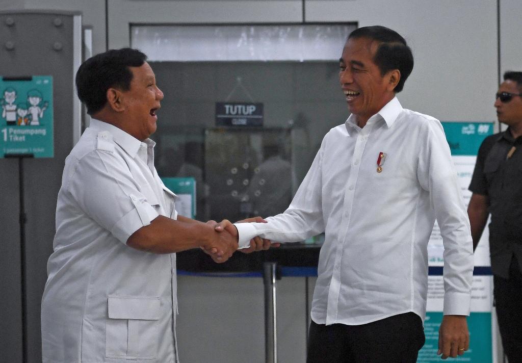 Prabowo Nyatakan Siap Bantu Jokowi