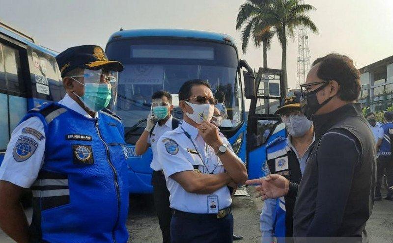 PPD Kerahkan 65 Unit Bus Untuk Penumpang KRL