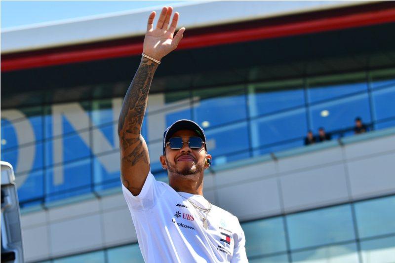 Hamilton Bertekad Cegah Vettel Juara di Kandang