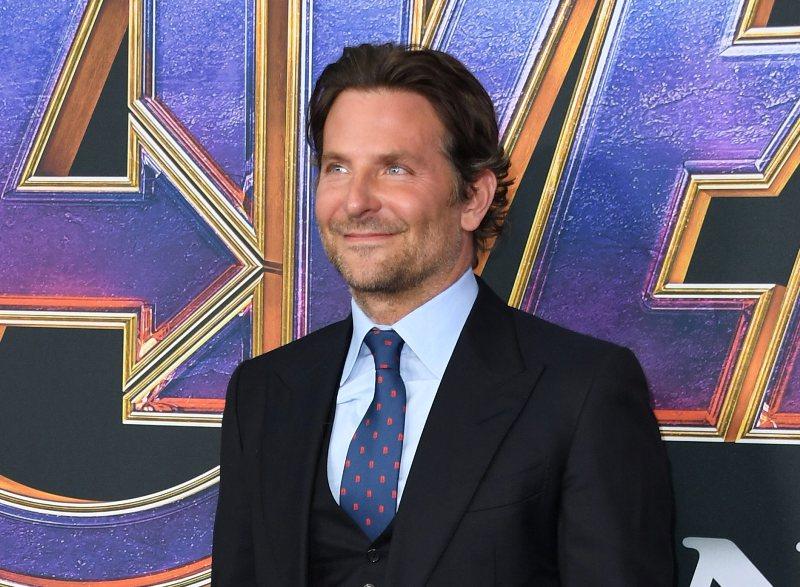 Bradley Cooper Dikabarkan Putus dengan Irina Shayk