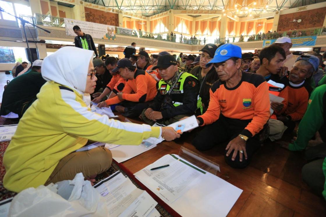 Zakat ASN Bandung Mencapai 3,6 Miliar Rupiah