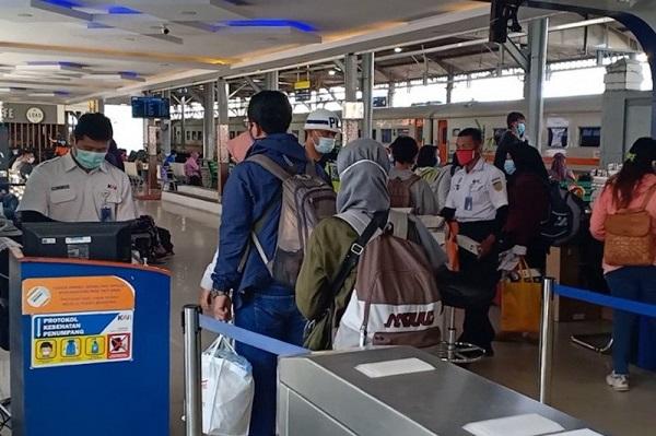 Stasiun Yogyakarta Berangkatkan 3.600 Penumpang Puncak Arus Balik