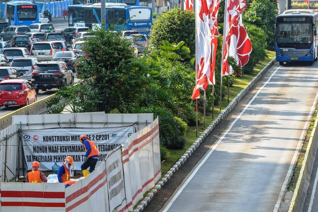 MRT Fase II Dimulai, Jalan MH Thamrin Dialihkan